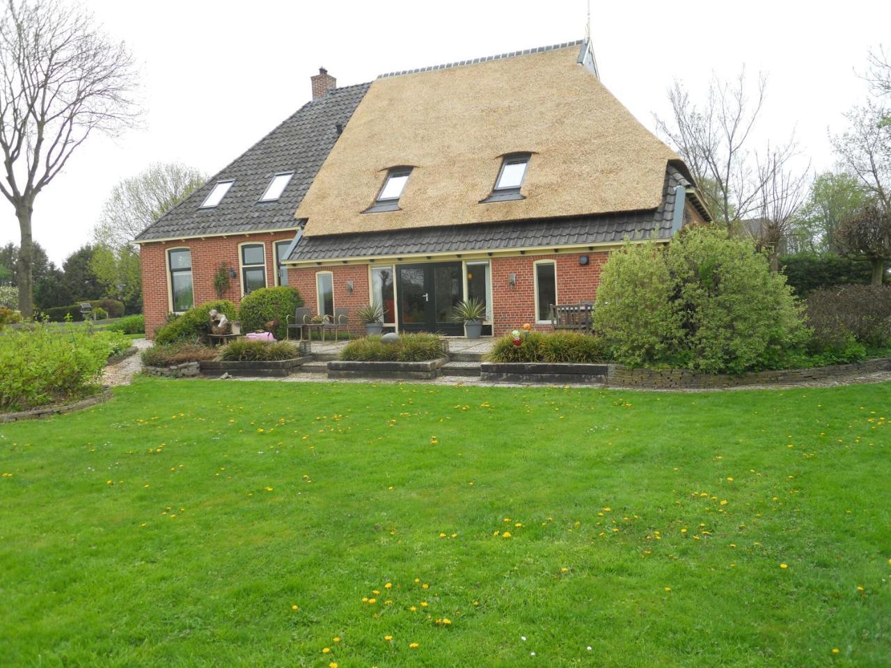 Rest En Romte Bed & Breakfast Birdaard Exterior photo